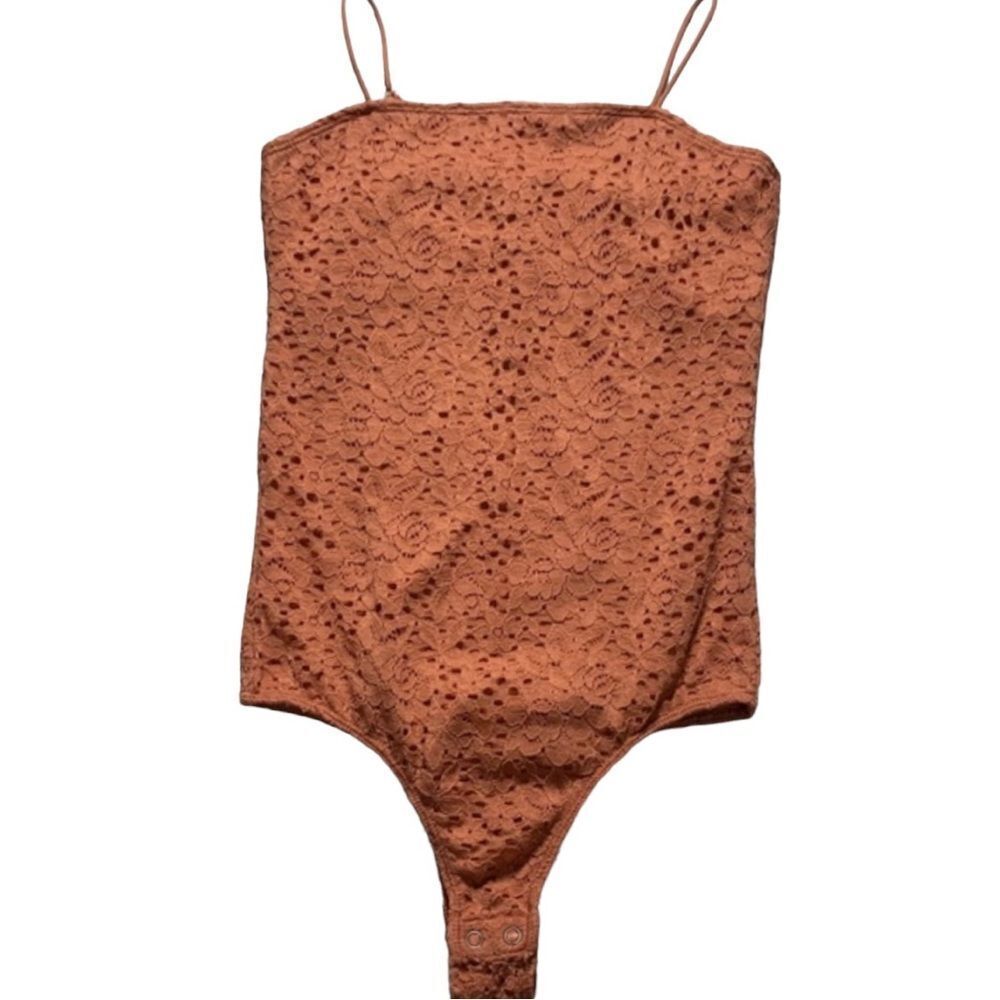 HOLLISTER Pink Lace Bodysuit Adjustable Spaghetti‎ Strap Floral Lacey Lined